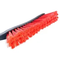 Щётка-скребок AVS WB-6318 (62 cм), мягкая ручка, распушенная щетина.