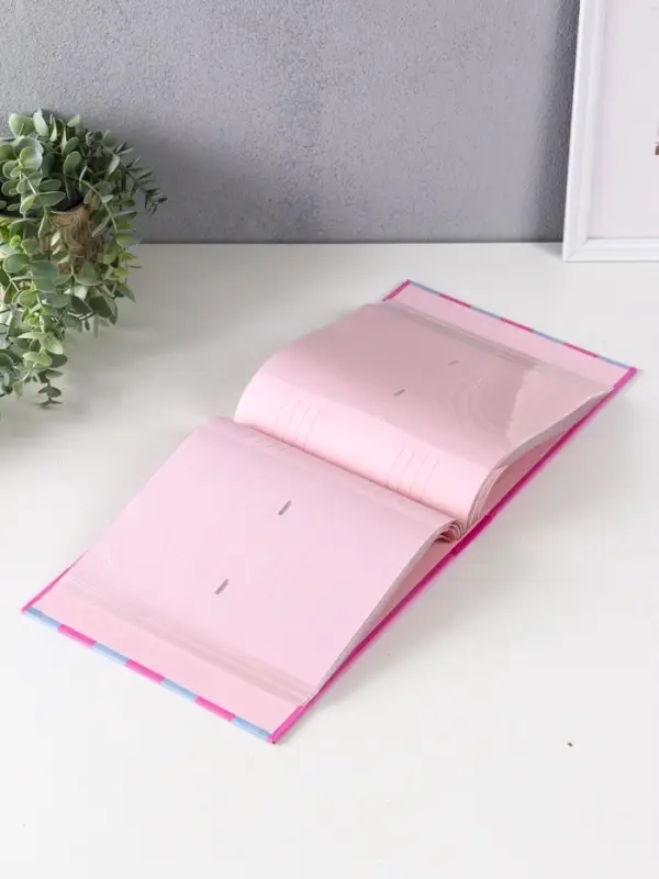 Фотоальбом 200 фото 10X15cм,"Кошечка",бум.карм.цвет.с мемо, клеевой пер-т