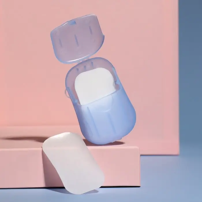 Мыло листовое, в пластинах, 18 (± 2) шт., в футляре, голубое