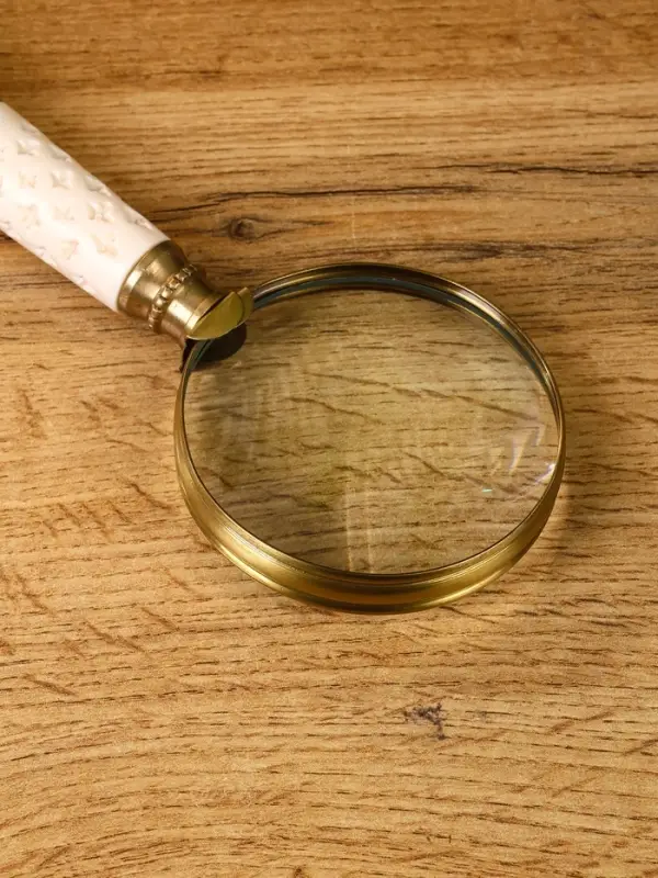 Лупа  Лупа "Пралине" латунь, смола, манговое дерево 7,5х7,5х23 см