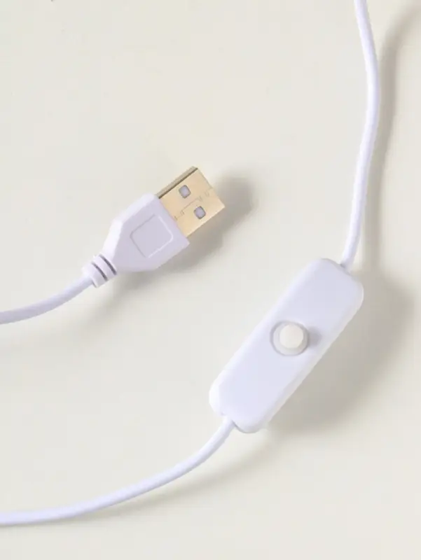 Фигурка светящаяся &laquo;Гуань Инь&raquo;, акрил, от USB, 8&times;8&times;14 см