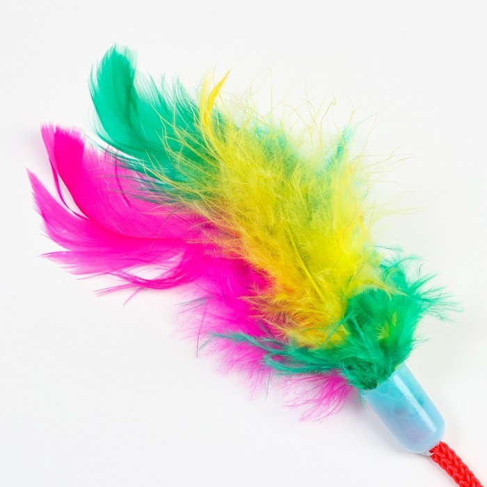 Шар-погремушка сизалевый с перьями, 4.5 см, розовый Шар-погремушка сизалевый с перьями, 4.5 см, розовый