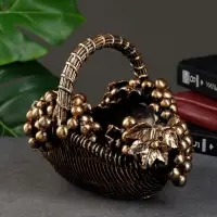 Подставка для бутылки &laquo;Корзина с виноградом&raquo;, под бронзу с позолотой, 20&times;25&times;22 см