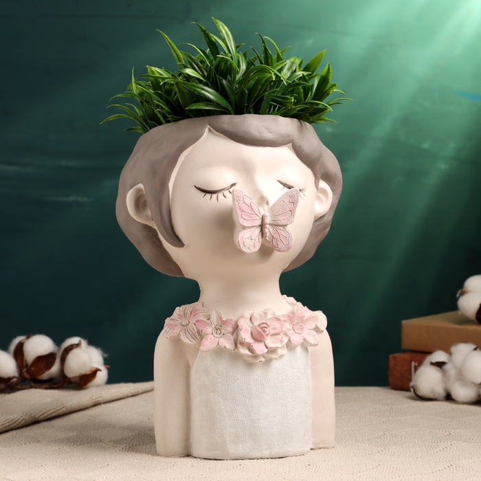 Кашпо - ваза  Кашпо - ваза "Мила с бабочкой" 27х19х17см
