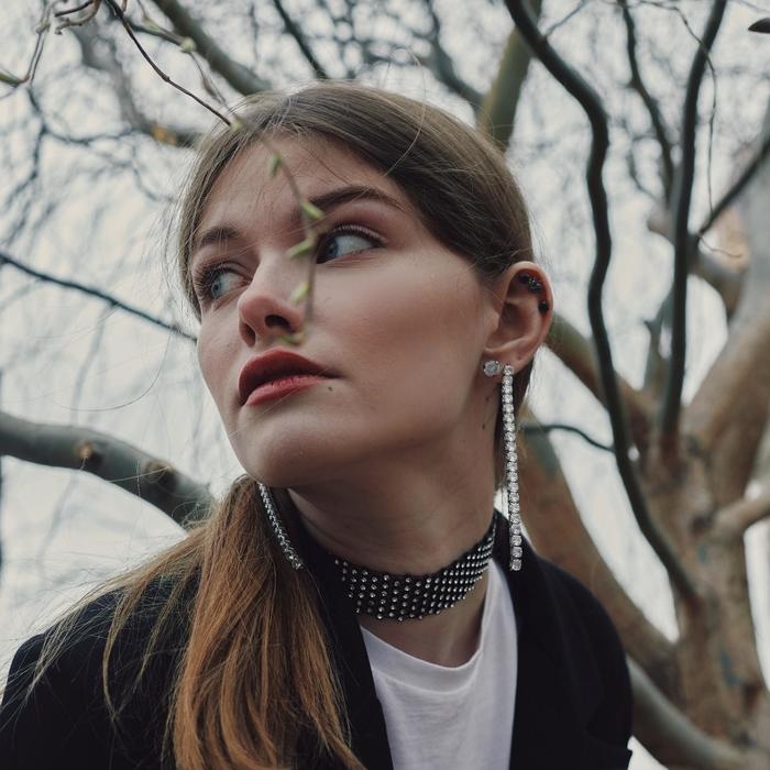 Серьги висячие со стразами «Дорожка» минимал, цвет белый в серебре, 11 см Серьги висячие со стразами «Дорожка» минимал, цвет белый в серебре, 11 см