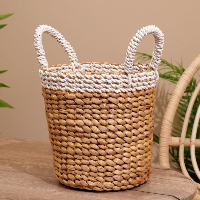 Корзина плетёная 23х23х33 см Корзина плетёная 23х23х33 см