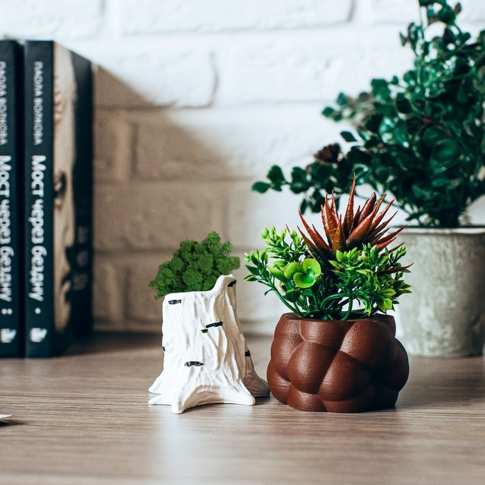 Кашпо бетонное Кашпо бетонное "Пузырьки" со мхом коричневый 8х8х5см (мох зеленый стабилизированный)