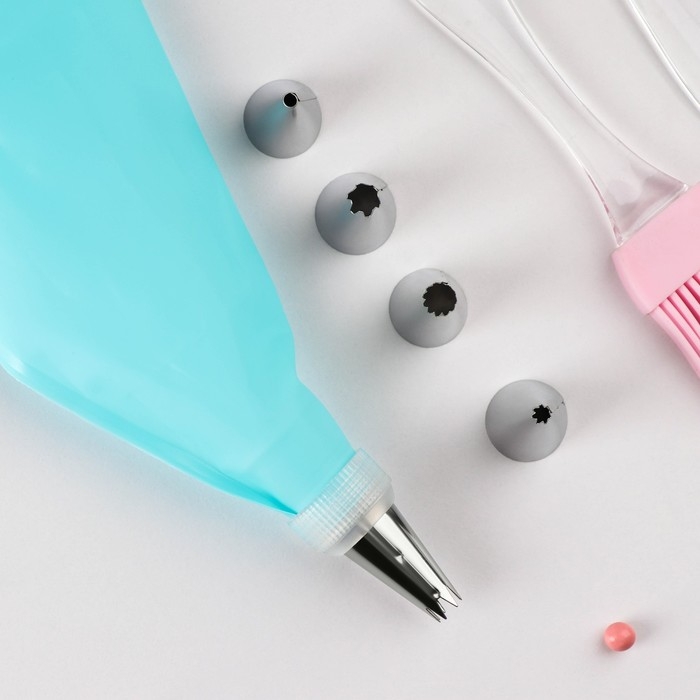 Набор кондитерский «Айс», 9 предметов: лопатка, кисть, адаптер, мешок 30×15 см, насадки 5 шт Набор кондитерский «Айс», 9 предметов: лопатка, кисть, адаптер, мешок 30×15 см, насадки 5 шт