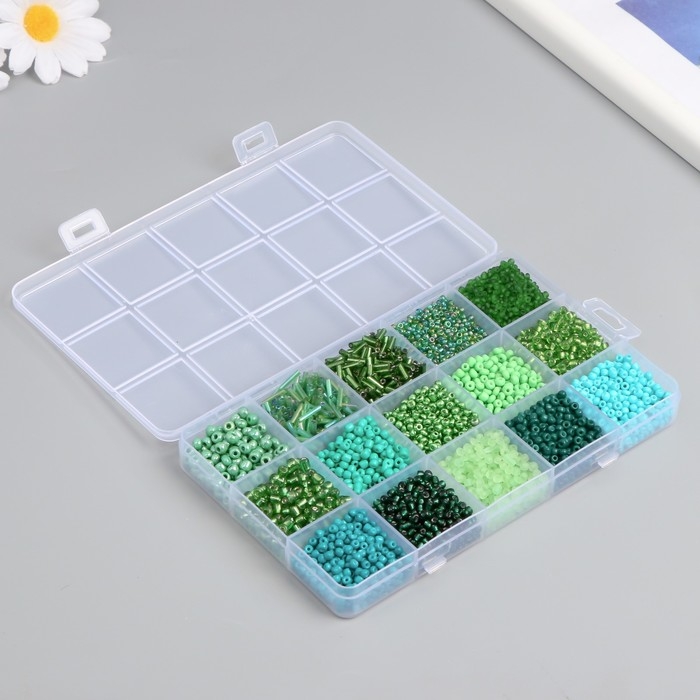 Бисер стекло 6/0, 8/0, 12/0 в шкатулке  Бисер стекло 6/0, 8/0, 12/0 в шкатулке "Тёмно-зелёный" стеклярус 15,5х9,5х1,6 см