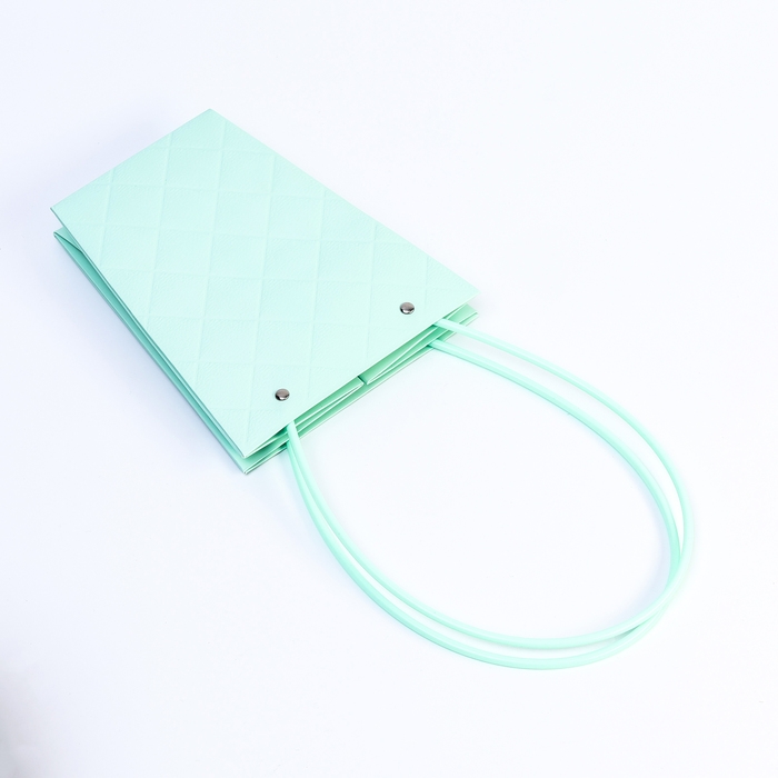 Сумка для цветов тиснение мята влагостойкая, 17x17-11.5x11.5-20 см Сумка для цветов тиснение мята влагостойкая, 17x17-11.5x11.5-20 см