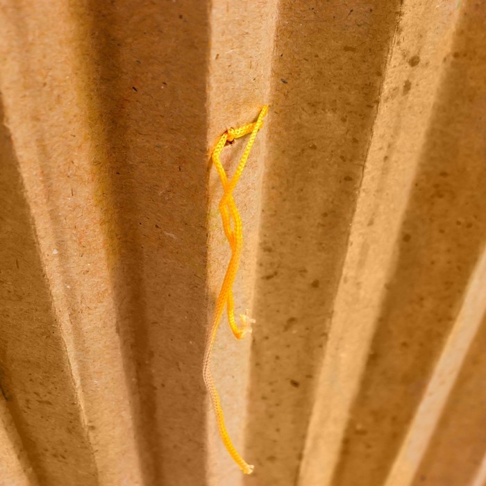 Веер бамбук, текстиль h=50 см  Веер бамбук, текстиль h=50 см "Павлины на ветке" белый