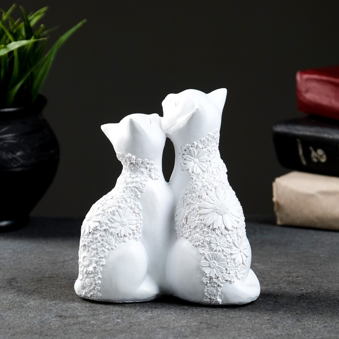 Фигура Фигура "Кот и Кошка" белый, 14х13см