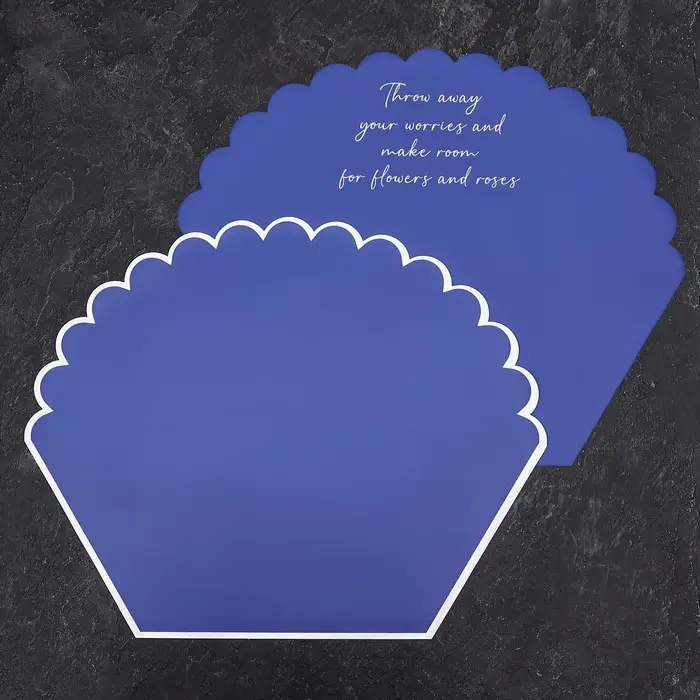 Пленка для цветов, фигурная, синяя, 55×30×45 см Пленка для цветов, фигурная, синяя, 55×30×45 см