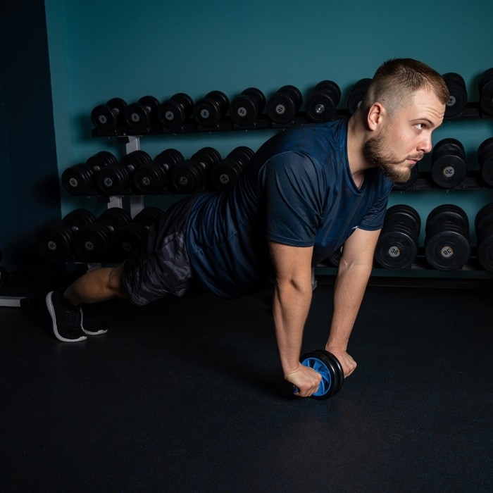 Ролик для пресса ONLYTOP, 2 колеса, с ковриком Ролик для пресса ONLYTOP, 2 колеса, с ковриком