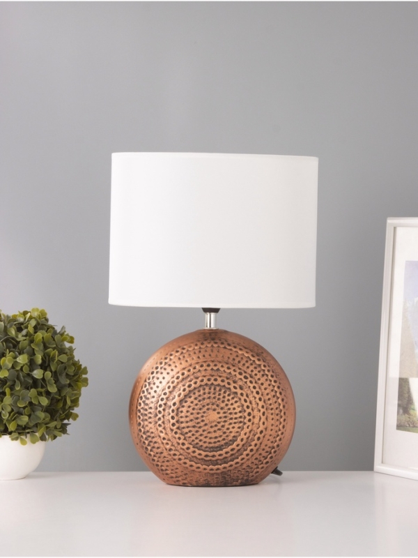 Настольная лампа Настольная лампа "Аико" 1х15Вт Е14 коричневый 25х15х37см