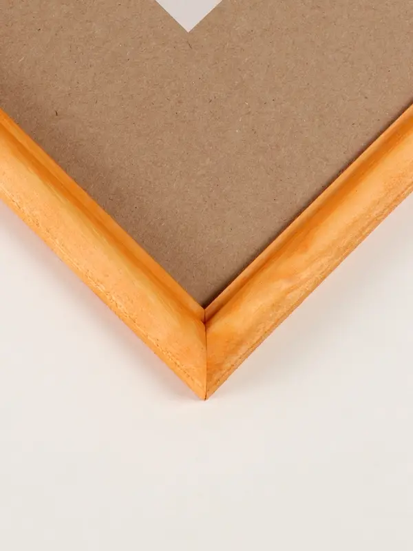 Фоторамка дерево 40х50 см, сосна №1 (пластиковый экран) Фоторамка дерево 40х50 см, сосна №1 (пластиковый экран)