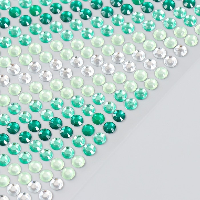 Наклейка пластик стразы "Градиент зелёного" 30х10,5 см