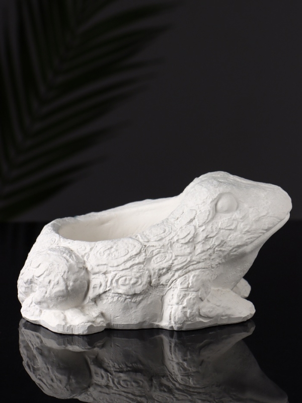 Фигурное кашпо  Фигурное кашпо "Лягушка" 14х12х9 см