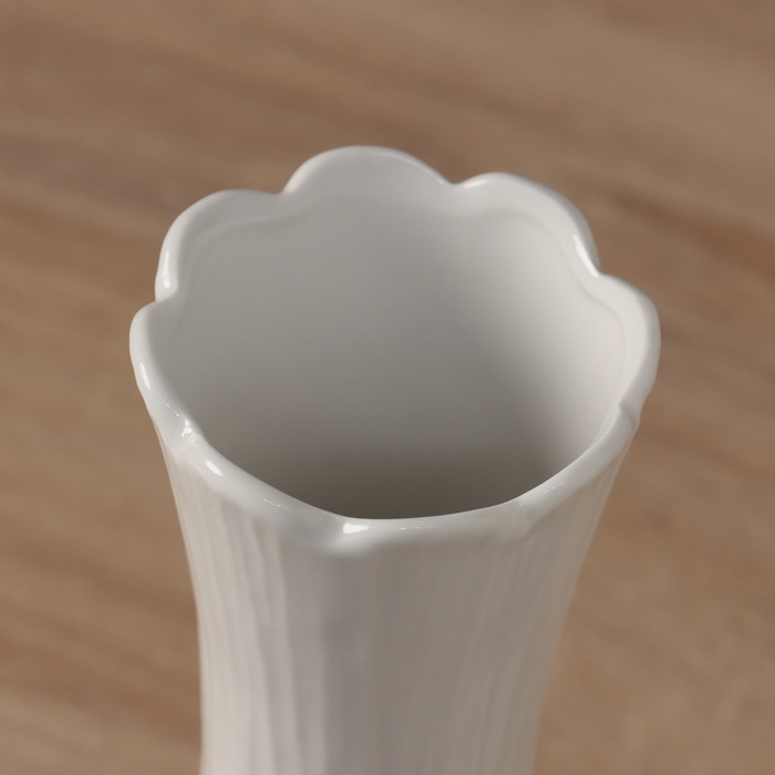 Ваза керамика настольная Ваза керамика настольная "Тириль" галант, 20,5х7 см, белый