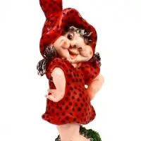 Садовая фигура из полистоуна &laquo;Девочка-клубничка&raquo;, 55&times;25&times;30 см