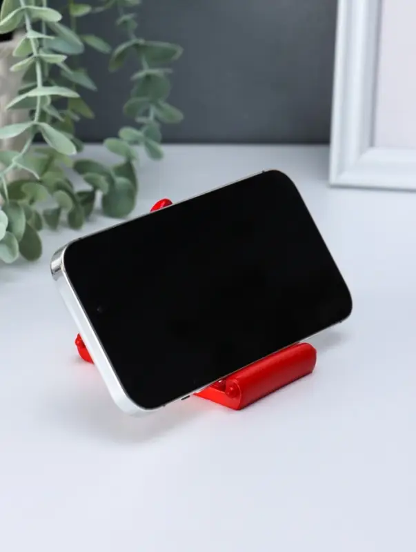 Сувенир полистоун подставка под телефон "Манэки-нэко с пожеланием" 5,8х8,5х6,5 см