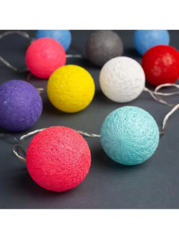 Гирлянда &laquo;Нить&raquo; 5 м с насадками &laquo;Клубки цветные&raquo;, IP20, прозрачная нить, 20 LED, свечение белое, 220 В