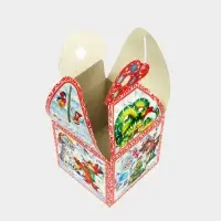 Подарочная коробка новогодняя Кубик «Приключения начинаются» 12×12×17 см
