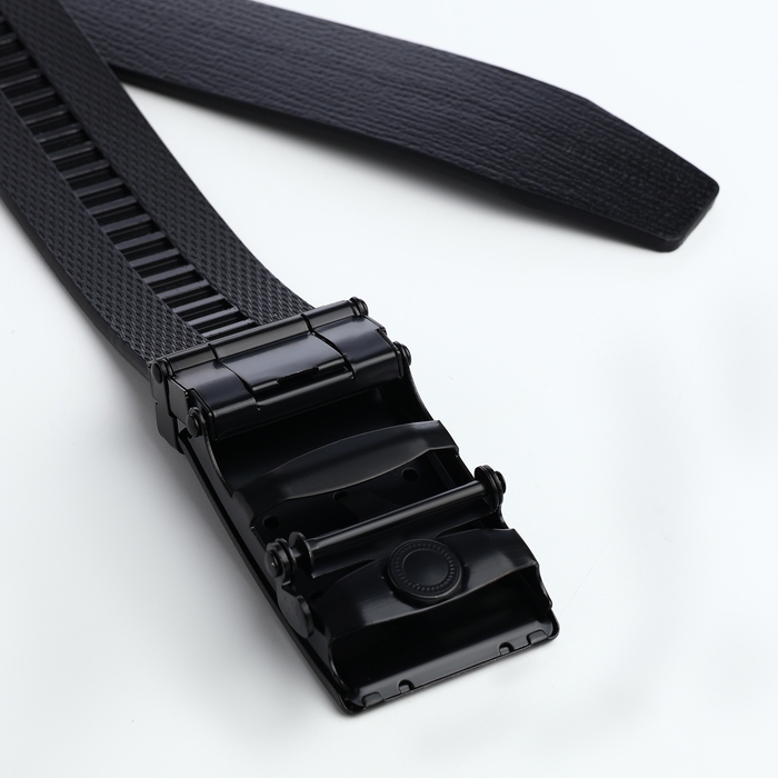 Ремень мужской, ширина 3,5 см, пряжка автомат, цвет чёрный Ремень мужской, ширина 3,5 см, пряжка автомат, цвет чёрный