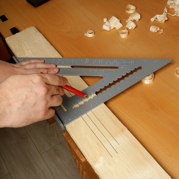 Универсальный кровельный угольник ТУНДРА, алюминий, 300 мм Универсальный кровельный угольник ТУНДРА, алюминий, 300 мм