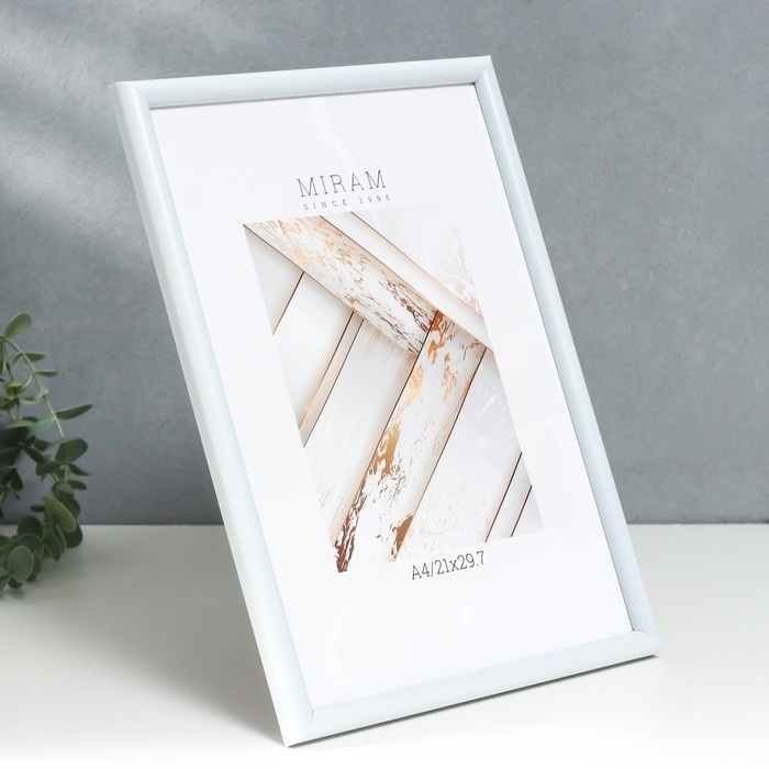 Фоторамка пластик Фоторамка пластик "МИРАМ" 21х29,7 см, (A4) белый (пластиковый экран)