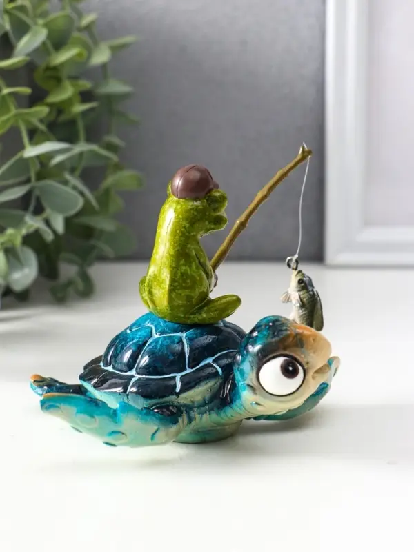 Сувенир полистоун лак "Лягуха рыбачит, сидя на черепахе" 12,5х11,5х9,7 см