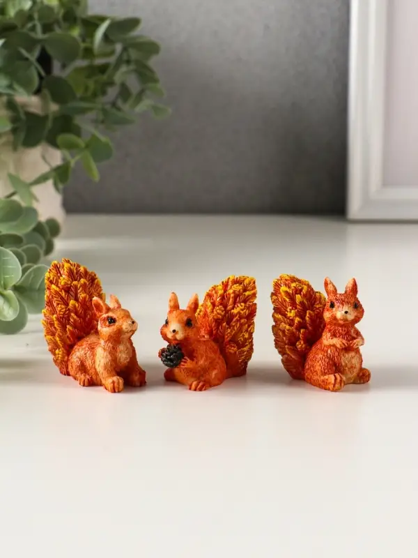 Фигурка полистоун &laquo;Белочка с пушистым хвостиком&raquo;, 5&times;3&times;4.5 см, МИКС