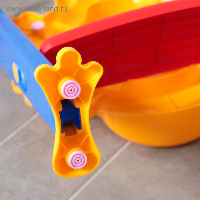 Детское сиденье на унитаз со ступенькой «Помощник малыша», с ручками, цветное Детское сиденье на унитаз со ступенькой «Помощник малыша», с ручками, цветное