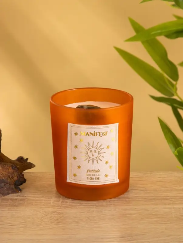 Свеча в стекле с камнем Manifest пачули 200 гр соевый воск Свеча в стекле с камнем Manifest пачули 200 гр соевый воск