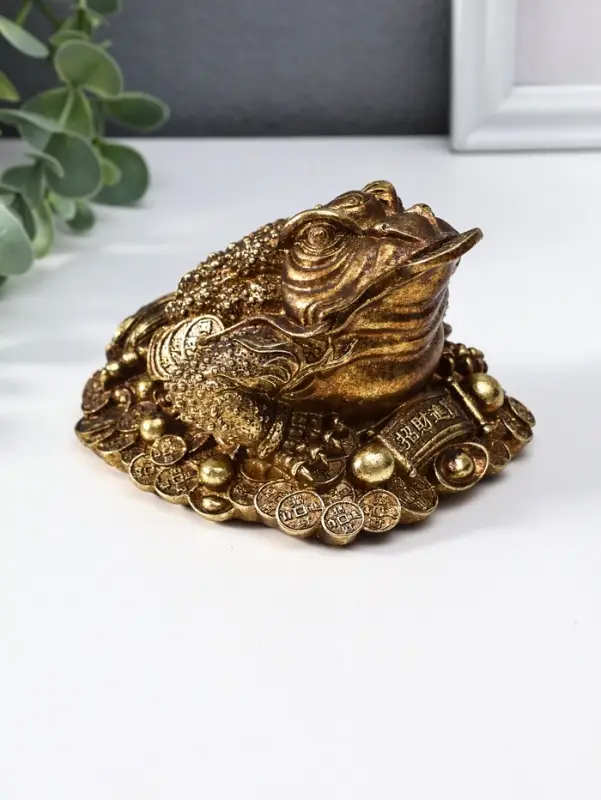 Нэцкэ полистоун "Денежная жаба с золотой монетой" 12х10,5х7,7 см