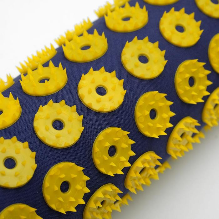 Комплект аппликаторов Azovmed: Комплект аппликаторов Azovmed: "Коврик" на мягкой подложке, 242 колючки, 41х60 см + «Валик», 90 колючек, 38х10 см, сине-жёлтый