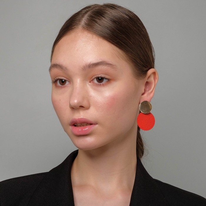 Серьги металл &laquo;Леди&raquo; текстурные, цвет красный в золоте