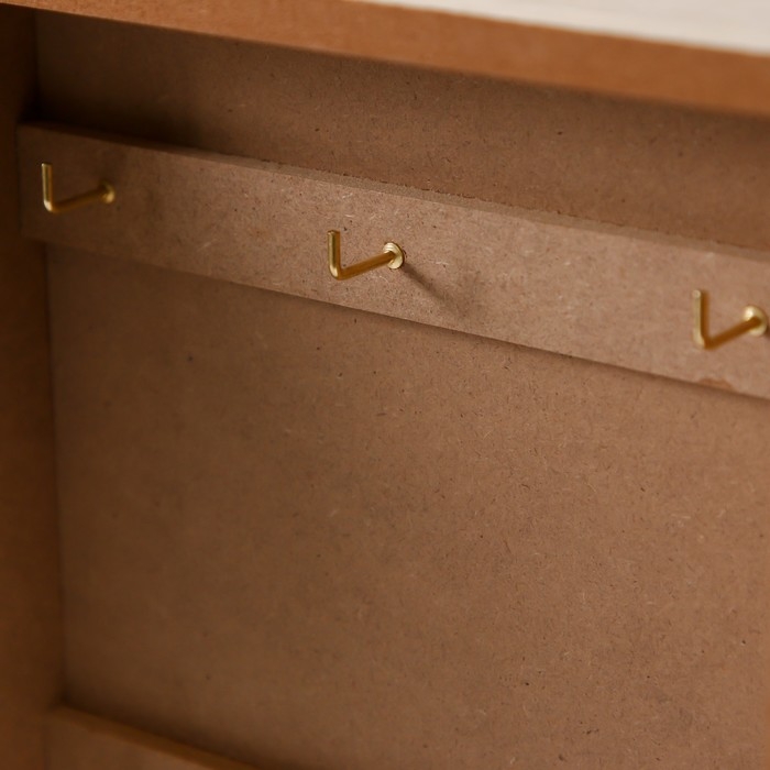 Ключница дерево 6 крючков Ключница дерево 6 крючков "Кувшин с лавандой" 19,5х5,5х26 см