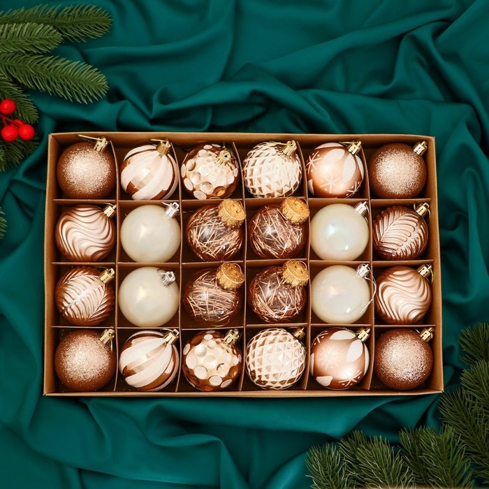 Набор шаров пластик d-6 см, 24 шт Набор шаров пластик d-6 см, 24 шт "Мелодия" ассорти люкс, бело-золотой