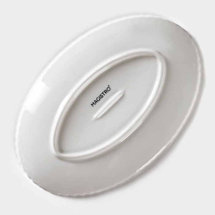 Блюдо фарфоровое овальное Magistro «Лакомка», 20×13,5×1,5 см, цвет белый Блюдо фарфоровое овальное Magistro «Лакомка», 20×13,5×1,5 см, цвет белый