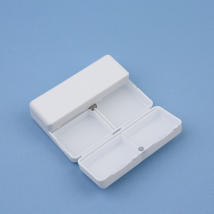 Таблетница - органайзер, 10 × 7 × 2,5 см, 7 секций, цвет белый Таблетница - органайзер, 10 × 7 × 2,5 см, 7 секций, цвет белый