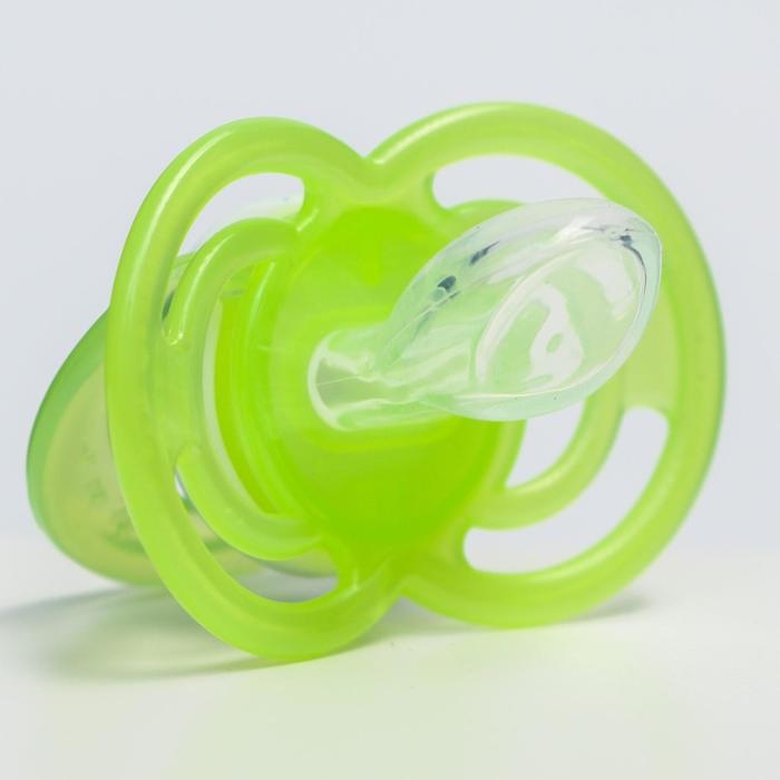 Соска - пустышка силиконовая ортодонтическая «Собачка», от 6 мес., цвет зеленый Соска - пустышка силиконовая ортодонтическая «Собачка», от 6 мес., цвет зеленый