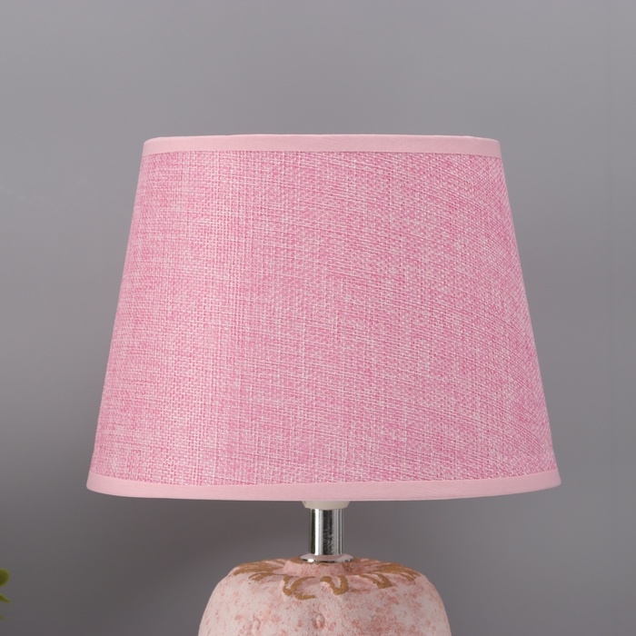 Лампа настольная Лампа настольная "Кира" 1х40Вт Е14 розовый 20х20х34см