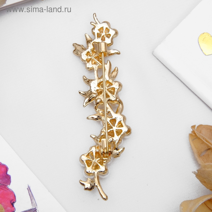Брошь «Веточка с цветами», цвет белый в золоте