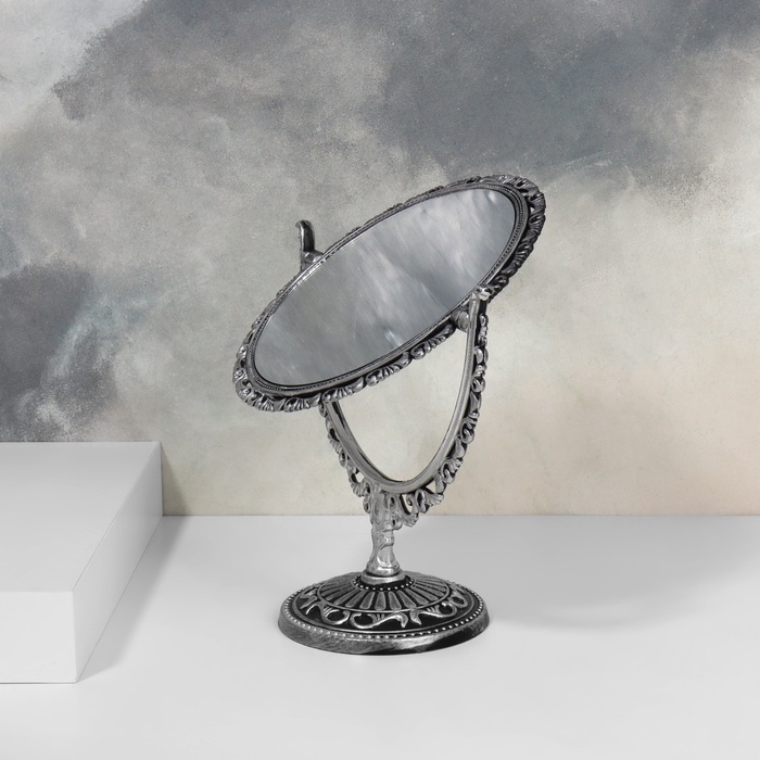 Зеркало настольное, двустороннее, с увеличением, d зеркальной поверхности 12,5 см, цвет серебристый Зеркало настольное, двустороннее, с увеличением, d зеркальной поверхности 12,5 см, цвет серебристый