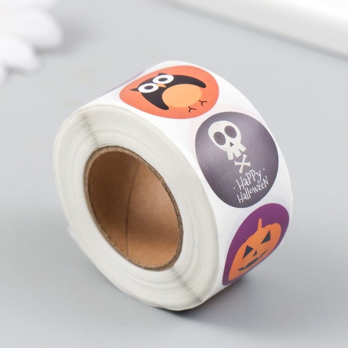 Наклейка бумага Наклейка бумага "Хэллоуин. Страшилки" d=2,5 см 500 шт в рулоне 3х6,5х6,5 см