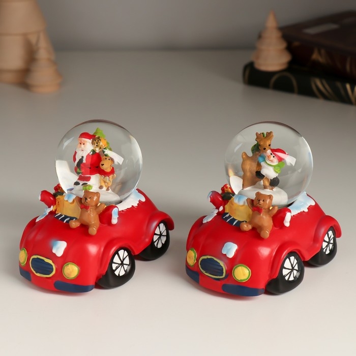 Сувенир полистоун водяной шар Сувенир полистоун водяной шар "Новогодний автомобиль" МИКС 8,3х6,6х7,8 см