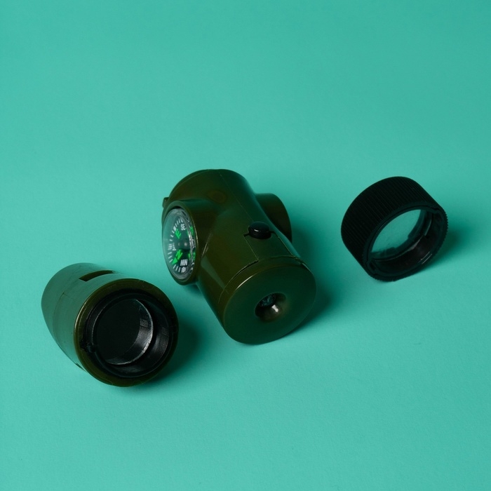 Набор героя «Разведчик», 6 в 1: свисток, компас, фонарик, термометр, зеркало, лупа Набор героя «Разведчик», 6 в 1: свисток, компас, фонарик, термометр, зеркало, лупа