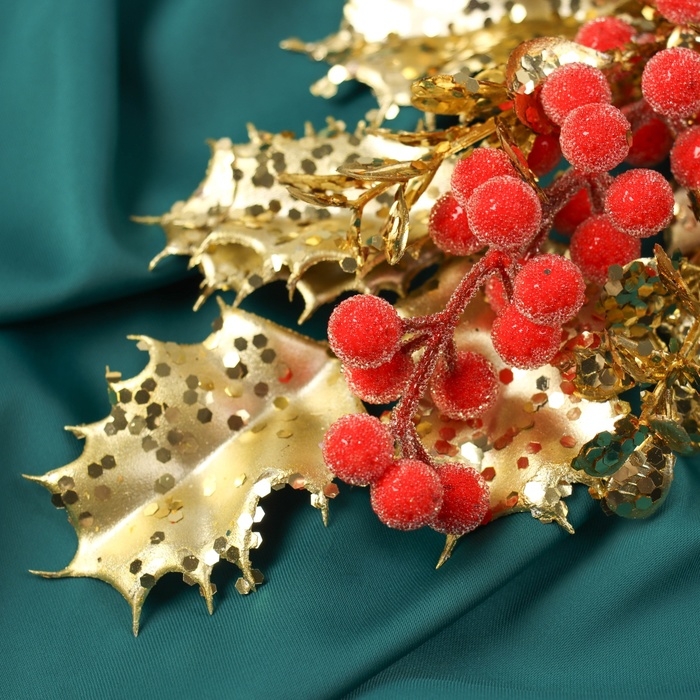 Декор Декор "Новогодняя грация" ягодки листочки, 30х12 см, красно-золотой