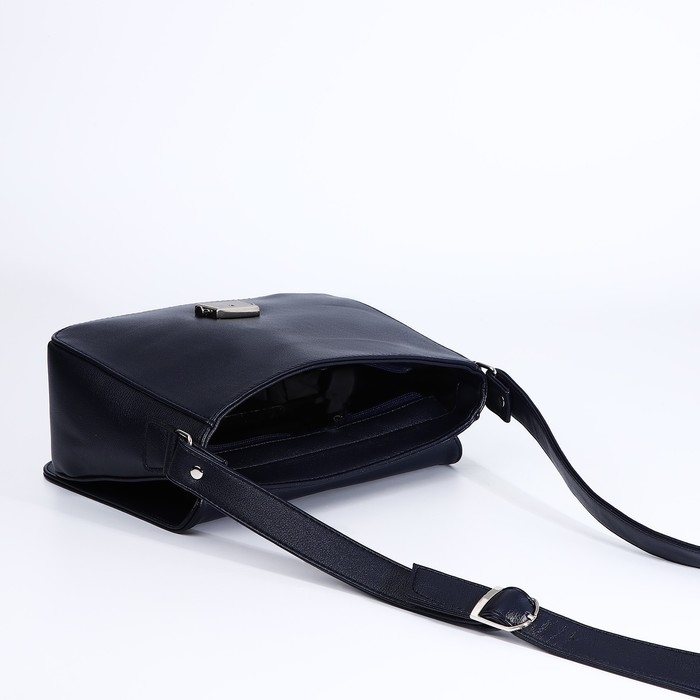 Сумка-мессенджер Vita на магнитах, цвет тёмно-синий Сумка-мессенджер Vita на магнитах, цвет тёмно-синий